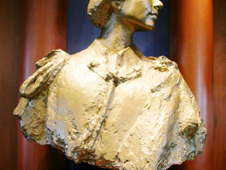 クイーン・エリザベス2乗船 エリザベス二世陛下 | キュナード・ライン